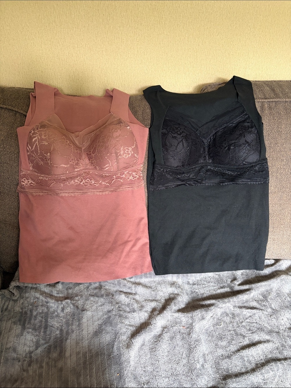 Lace Bustier Tank Top with Built-In Bra in Dusty Rose and Black NWOT Size L